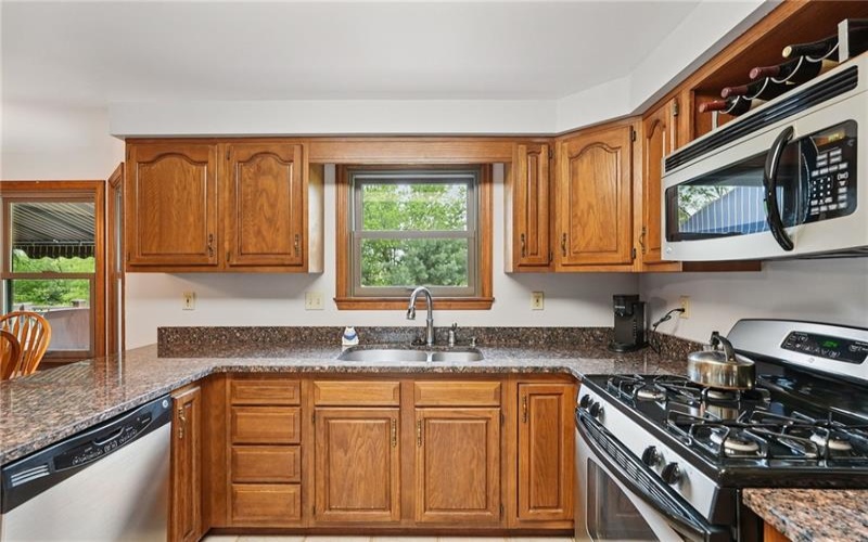 4302 Summervale Ct, Murrysville, 15668, 4 Bedrooms Bedrooms, 9 Rooms Rooms,2.1 BathroomsBathrooms,Residential,For Sale,Summervale Ct,1701068