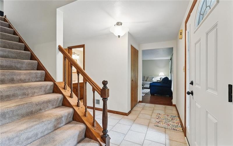4302 Summervale Ct, Murrysville, 15668, 4 Bedrooms Bedrooms, 9 Rooms Rooms,2.1 BathroomsBathrooms,Residential,For Sale,Summervale Ct,1701068