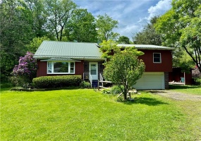 363 Flatwoods Rd, Vanderbilt, 15486, 3 Bedrooms Bedrooms, ,3 BathroomsBathrooms,Residential,For Sale,Flatwoods Rd,1701076