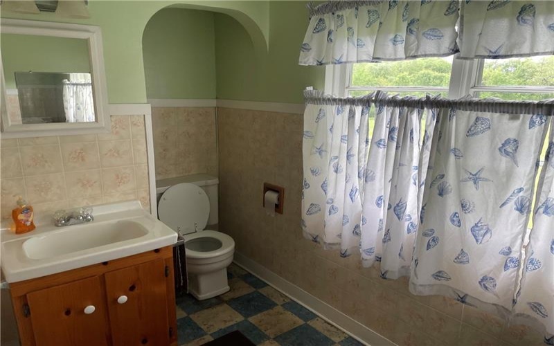 173 PENNSYLVANIA AVE, New Stanton, 15672, 3 Bedrooms Bedrooms, 6 Rooms Rooms,1 BathroomBathrooms,Residential,For Sale,PENNSYLVANIA AVE,1701105