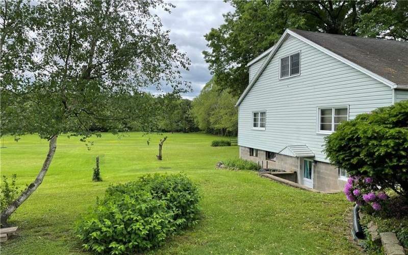173 PENNSYLVANIA AVE, New Stanton, 15672, 3 Bedrooms Bedrooms, 6 Rooms Rooms,1 BathroomBathrooms,Residential,For Sale,PENNSYLVANIA AVE,1701105