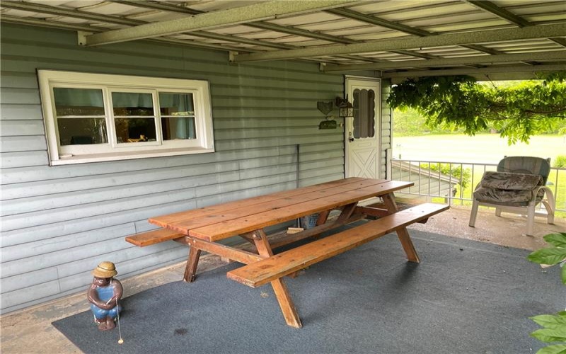 173 PENNSYLVANIA AVE, New Stanton, 15672, 3 Bedrooms Bedrooms, 6 Rooms Rooms,1 BathroomBathrooms,Residential,For Sale,PENNSYLVANIA AVE,1701105