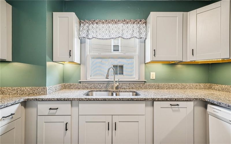 450 Second Steet, Washington, 15301, 2 Bedrooms Bedrooms, 11 Rooms Rooms,2.1 BathroomsBathrooms,Residential,For Sale,Second Steet,1701107