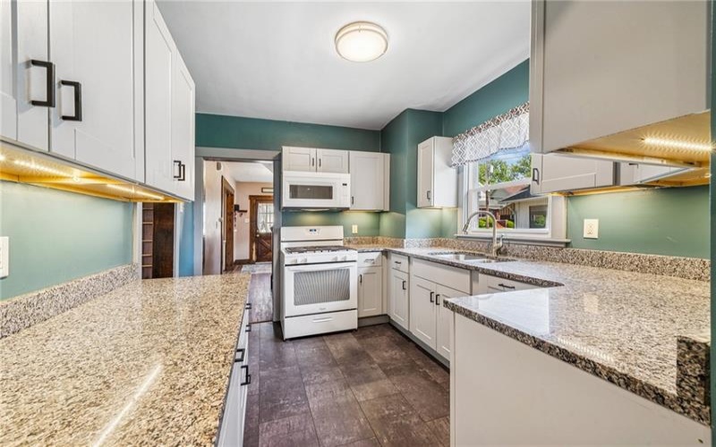 450 Second Steet, Washington, 15301, 2 Bedrooms Bedrooms, 11 Rooms Rooms,2.1 BathroomsBathrooms,Residential,For Sale,Second Steet,1701107