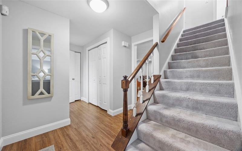 215 Edgewood Dr, Canonsburg, 15317, 4 Bedrooms Bedrooms, 9 Rooms Rooms,2.1 BathroomsBathrooms,Residential,For Sale,Edgewood Dr,1701117