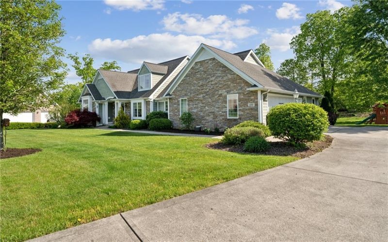 430 Southfield Dr, Greensburg, 15601, 4 Bedrooms Bedrooms, 11 Rooms Rooms,3.1 BathroomsBathrooms,Residential,For Sale,Southfield Dr,1701122