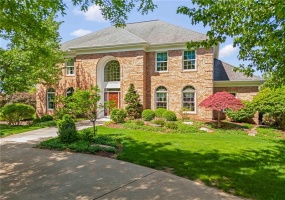 1006 Sheriffs Court, McMurray, 15317, 4 Bedrooms Bedrooms, 13 Rooms Rooms,2.2 BathroomsBathrooms,Residential,For Sale,Sheriffs Court,1701143