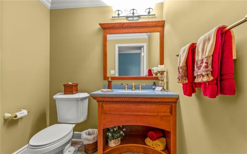 1006 Sheriffs Court, McMurray, 15317, 4 Bedrooms Bedrooms, 13 Rooms Rooms,2.2 BathroomsBathrooms,Residential,For Sale,Sheriffs Court,1701143