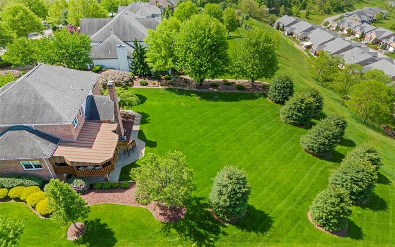 1006 Sheriffs Court, McMurray, 15317, 4 Bedrooms Bedrooms, 13 Rooms Rooms,2.2 BathroomsBathrooms,Residential,For Sale,Sheriffs Court,1701143