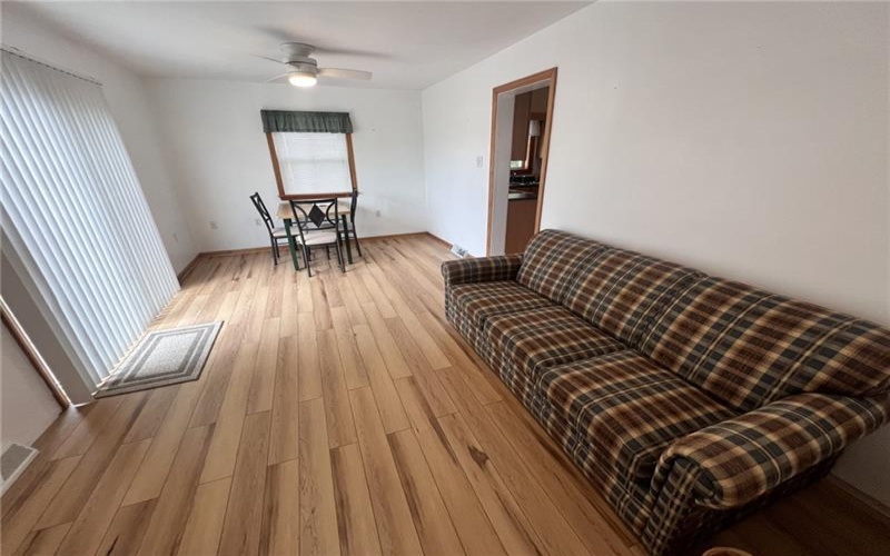 317 Elizabeth St, Uniontown, 15401, 3 Bedrooms Bedrooms, 9 Rooms Rooms,2 BathroomsBathrooms,Residential,For Sale,Elizabeth St,1701149