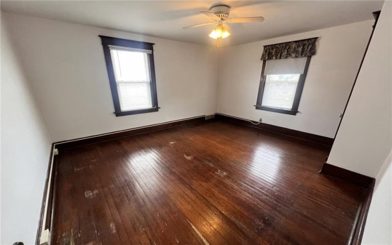 317 Elizabeth St, Uniontown, 15401, 3 Bedrooms Bedrooms, 9 Rooms Rooms,2 BathroomsBathrooms,Residential,For Sale,Elizabeth St,1701149