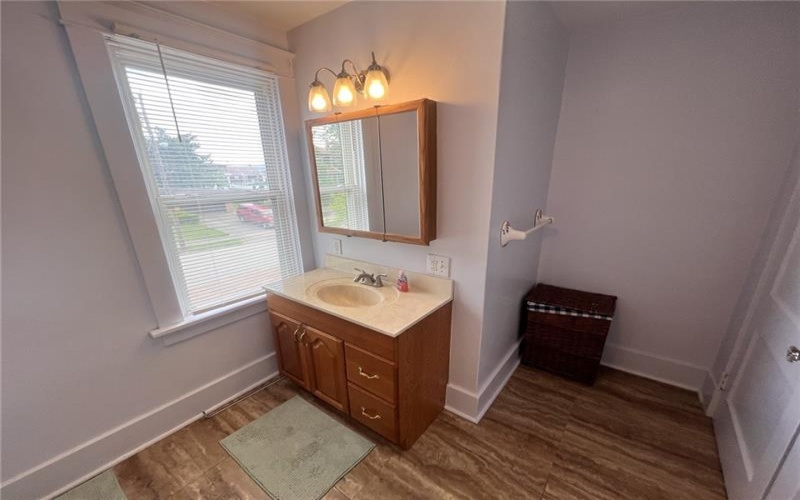 317 Elizabeth St, Uniontown, 15401, 3 Bedrooms Bedrooms, 9 Rooms Rooms,2 BathroomsBathrooms,Residential,For Sale,Elizabeth St,1701149