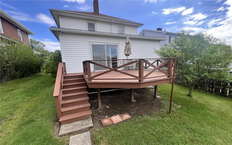 317 Elizabeth St, Uniontown, 15401, 3 Bedrooms Bedrooms, 9 Rooms Rooms,2 BathroomsBathrooms,Residential,For Sale,Elizabeth St,1701149