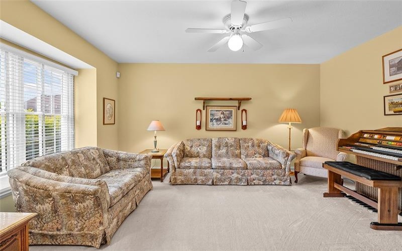 103 Boxwood Court, McMurray, 15317, 2 Bedrooms Bedrooms, 10 Rooms Rooms,2.2 BathroomsBathrooms,Residential,For Sale,Boxwood Court,1701151