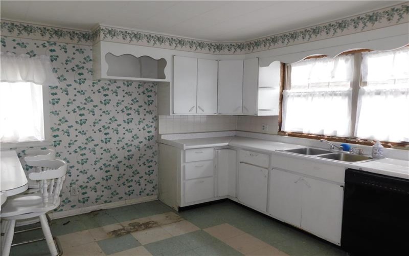 110 Holbert Stretch Road, Dilliner, 15327, 4 Bedrooms Bedrooms, 8 Rooms Rooms,1 BathroomBathrooms,Residential,For Sale,Holbert Stretch Road,1701156