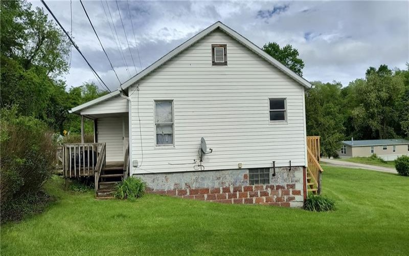 229 AMEND RD, Uniontown, 15401, 1 Bedroom Bedrooms, ,1 BathroomBathrooms,Residential,For Sale,AMEND RD,1701164