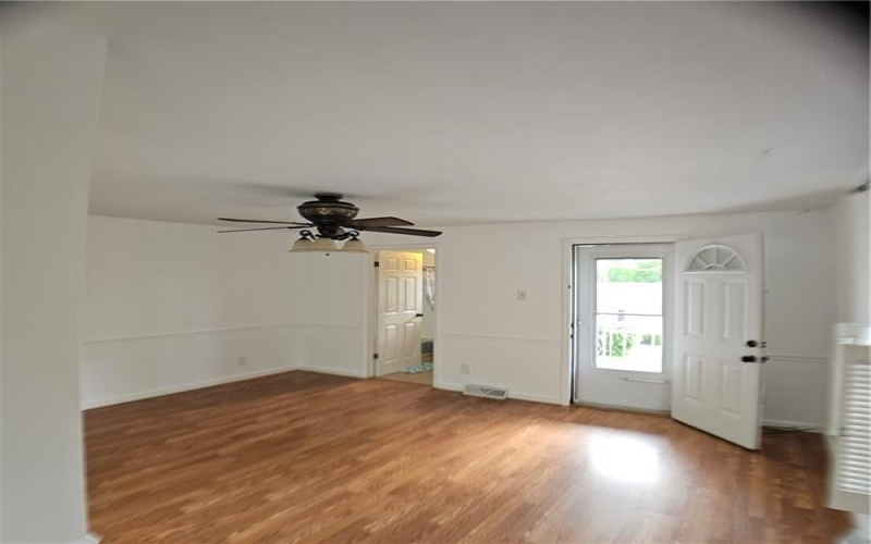 15/17 Fifth Cross St, Masontown, 15461, ,Multi-unit,For Sale,Fifth Cross St,1701180