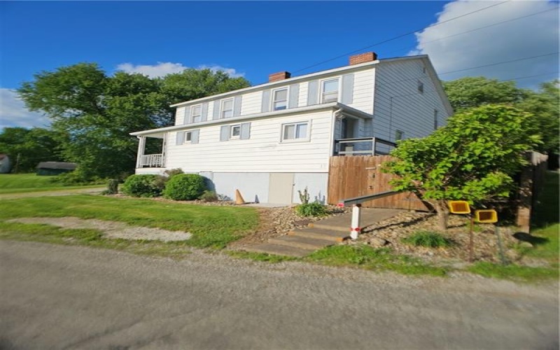15/17 Fifth Cross St, Masontown, 15461, ,Multi-unit,For Sale,Fifth Cross St,1701180