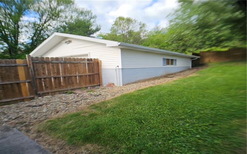 15/17 Fifth Cross St, Masontown, 15461, ,Multi-unit,For Sale,Fifth Cross St,1701180