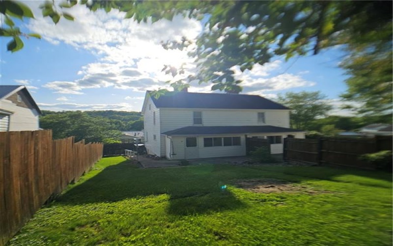 15/17 Fifth Cross St, Masontown, 15461, ,Multi-unit,For Sale,Fifth Cross St,1701180