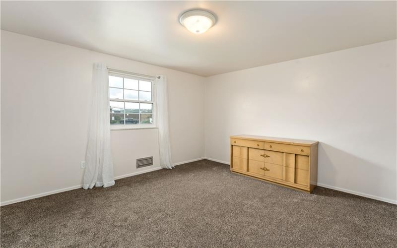 195 Fairhaven Drive, New Kensington, 15068, 2 Bedrooms Bedrooms, ,1.1 BathroomsBathrooms,Residential,For Sale,Fairhaven Drive,1701181