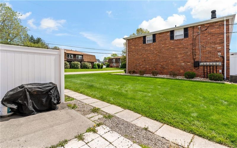 195 Fairhaven Drive, New Kensington, 15068, 2 Bedrooms Bedrooms, ,1.1 BathroomsBathrooms,Residential,For Sale,Fairhaven Drive,1701181