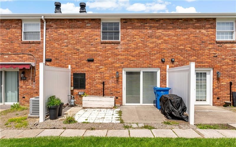 195 Fairhaven Drive, New Kensington, 15068, 2 Bedrooms Bedrooms, ,1.1 BathroomsBathrooms,Residential,For Sale,Fairhaven Drive,1701181