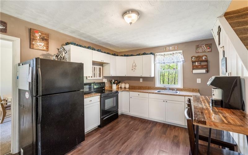 768 State Route 31, Ruffs Dale, 15679, 2 Bedrooms Bedrooms, 6 Rooms Rooms,2 BathroomsBathrooms,Residential,For Sale,State Route 31,1701186