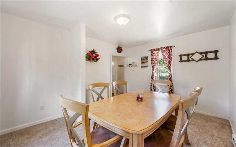 768 State Route 31, Ruffs Dale, 15679, 2 Bedrooms Bedrooms, 6 Rooms Rooms,2 BathroomsBathrooms,Residential,For Sale,State Route 31,1701186