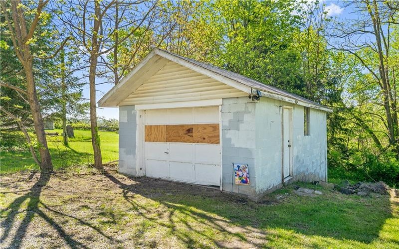 768 State Route 31, Ruffs Dale, 15679, 2 Bedrooms Bedrooms, 6 Rooms Rooms,2 BathroomsBathrooms,Residential,For Sale,State Route 31,1701186