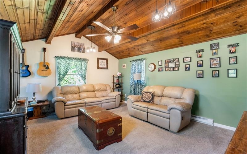 768 State Route 31, Ruffs Dale, 15679, 2 Bedrooms Bedrooms, 6 Rooms Rooms,2 BathroomsBathrooms,Residential,For Sale,State Route 31,1701186