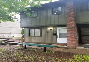 446 Crosby Dr, Canonsburg, 15317, 3 Bedrooms Bedrooms, ,1.1 BathroomsBathrooms,Lease,For Sale,Crosby Dr,1701233