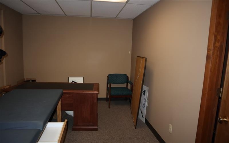 90 Chamber Plz, Charleroi, 15022, ,Commercial-industrial-business,For Sale,Chamber Plz,1701236