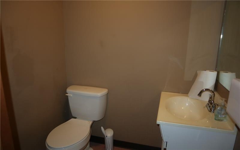 90 Chamber Plz, Charleroi, 15022, ,Commercial-industrial-business,For Sale,Chamber Plz,1701236