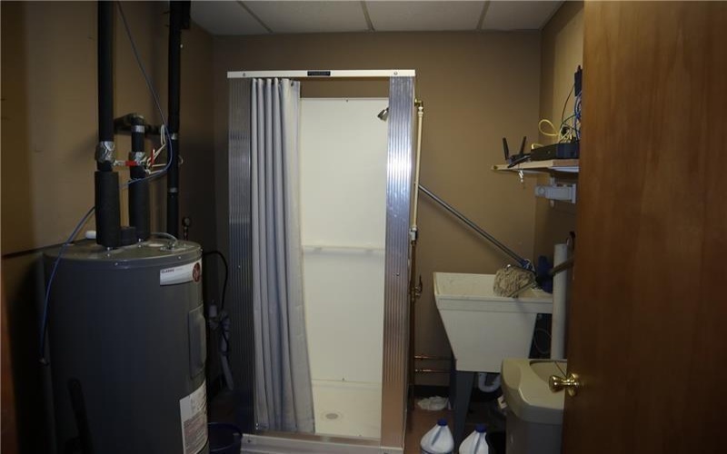 90 Chamber Plz, Charleroi, 15022, ,Commercial-industrial-business,For Sale,Chamber Plz,1701236