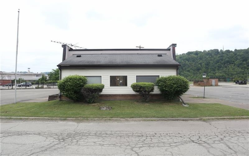 90 Chamber Plz, Charleroi, 15022, ,Commercial-industrial-business,For Sale,Chamber Plz,1701236