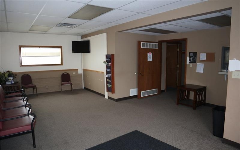 90 Chamber Plz, Charleroi, 15022, ,Commercial-industrial-business,For Sale,Chamber Plz,1701236
