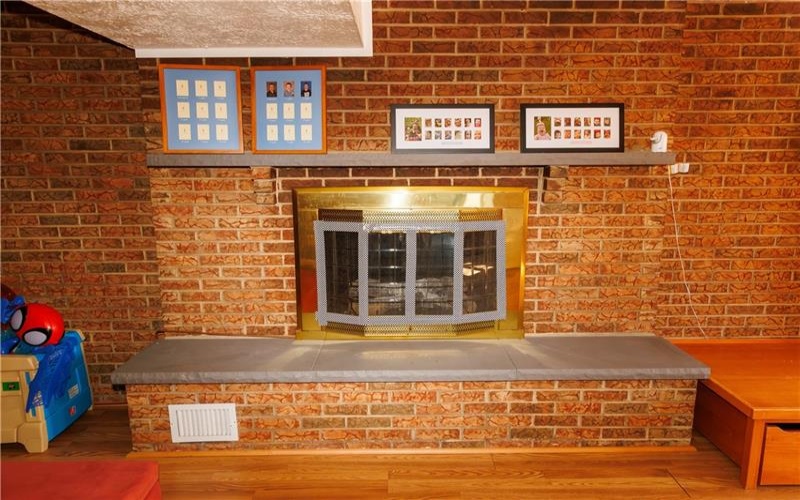 5 Wesley St, Charleroi, 15022, 4 Bedrooms Bedrooms, 10 Rooms Rooms,2.1 BathroomsBathrooms,Residential,For Sale,Wesley St,1692472