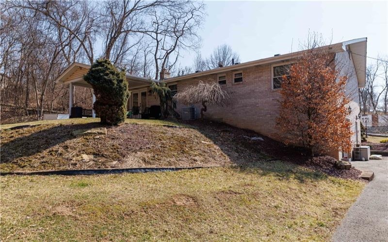 5 Wesley St, Charleroi, 15022, 4 Bedrooms Bedrooms, 10 Rooms Rooms,2.1 BathroomsBathrooms,Residential,For Sale,Wesley St,1692472