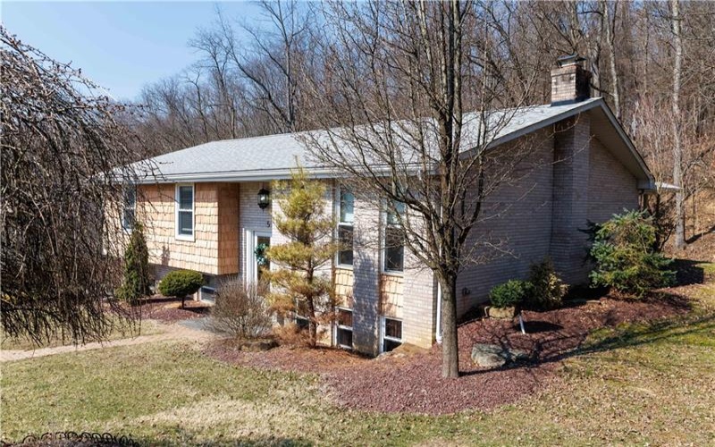 5 Wesley St, Charleroi, 15022, 4 Bedrooms Bedrooms, 10 Rooms Rooms,2.1 BathroomsBathrooms,Residential,For Sale,Wesley St,1692472
