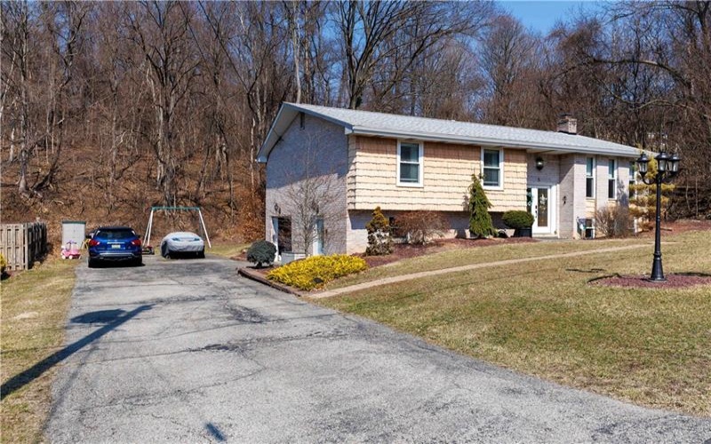 5 Wesley St, Charleroi, 15022, 4 Bedrooms Bedrooms, 10 Rooms Rooms,2.1 BathroomsBathrooms,Residential,For Sale,Wesley St,1692472