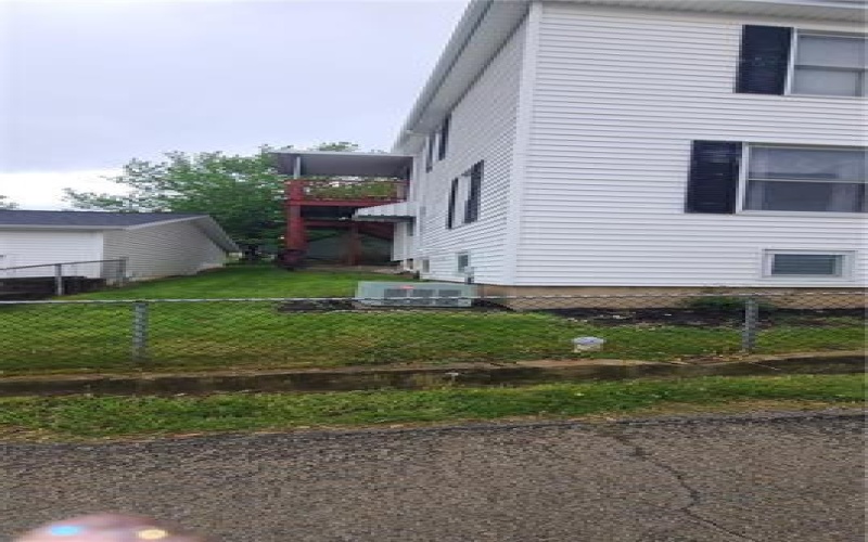 201 Wayne St, Claysville, 15323, 4 Bedrooms Bedrooms, ,2 BathroomsBathrooms,Residential,For Sale,Wayne St,1699011