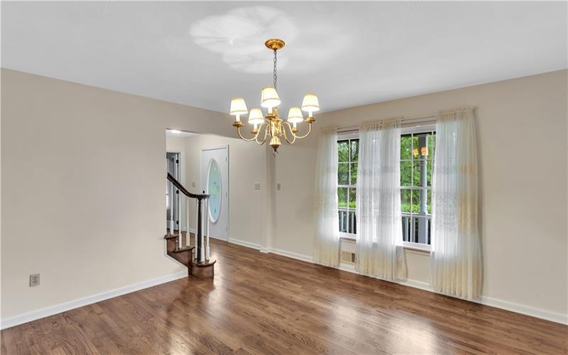 2002 Ridge Road, Jeannette, 15644, 4 Bedrooms Bedrooms, 11 Rooms Rooms,2.2 BathroomsBathrooms,Residential,For Sale,Ridge Road,1700970