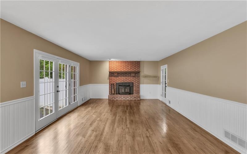 2002 Ridge Road, Jeannette, 15644, 4 Bedrooms Bedrooms, 11 Rooms Rooms,2.2 BathroomsBathrooms,Residential,For Sale,Ridge Road,1700970