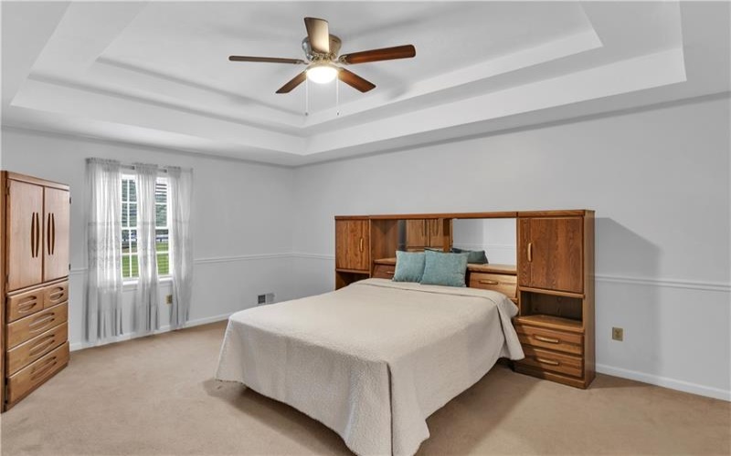 2002 Ridge Road, Jeannette, 15644, 4 Bedrooms Bedrooms, 11 Rooms Rooms,2.2 BathroomsBathrooms,Residential,For Sale,Ridge Road,1700970