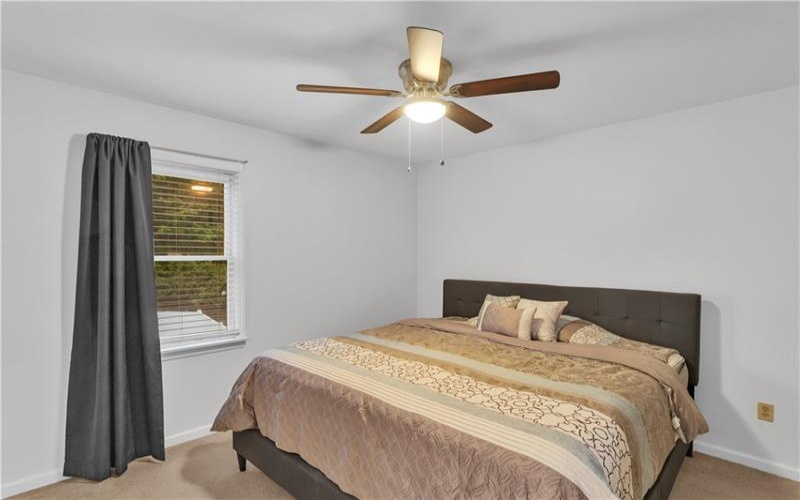 2002 Ridge Road, Jeannette, 15644, 4 Bedrooms Bedrooms, 11 Rooms Rooms,2.2 BathroomsBathrooms,Residential,For Sale,Ridge Road,1700970