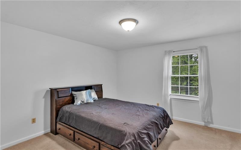 2002 Ridge Road, Jeannette, 15644, 4 Bedrooms Bedrooms, 11 Rooms Rooms,2.2 BathroomsBathrooms,Residential,For Sale,Ridge Road,1700970