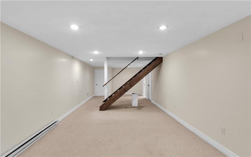2002 Ridge Road, Jeannette, 15644, 4 Bedrooms Bedrooms, 11 Rooms Rooms,2.2 BathroomsBathrooms,Residential,For Sale,Ridge Road,1700970
