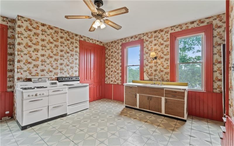 1002 Main Street, West Newton, 15089, 4 Bedrooms Bedrooms, ,2 BathroomsBathrooms,Residential,For Sale,Main Street,1700974