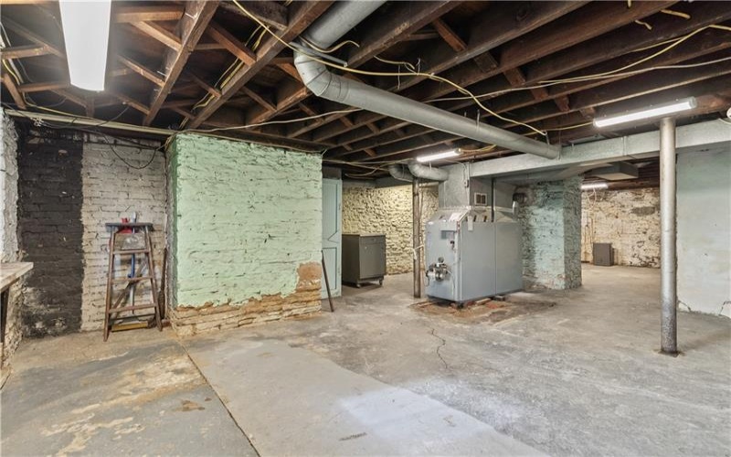 1002 Main Street, West Newton, 15089, 4 Bedrooms Bedrooms, ,2 BathroomsBathrooms,Residential,For Sale,Main Street,1700974